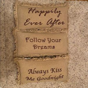 3 small rectangular pillows